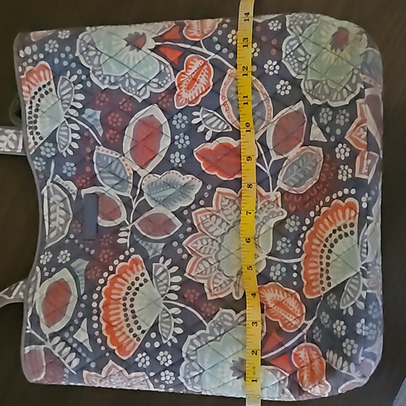 Vera Bradley Tote - Picture 6 of 7